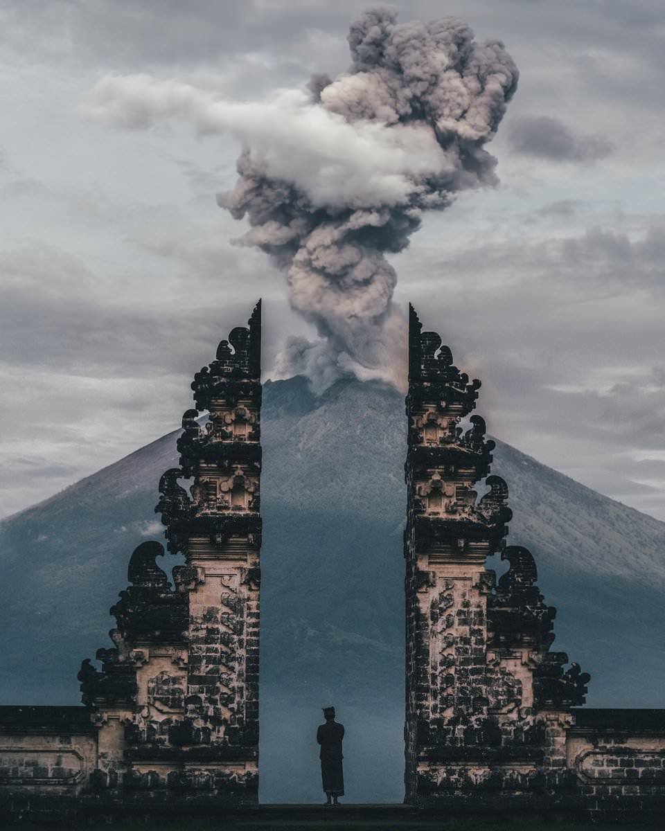 Volcano - Lucky shot, Volcano, Person, Nature, Lucky moment