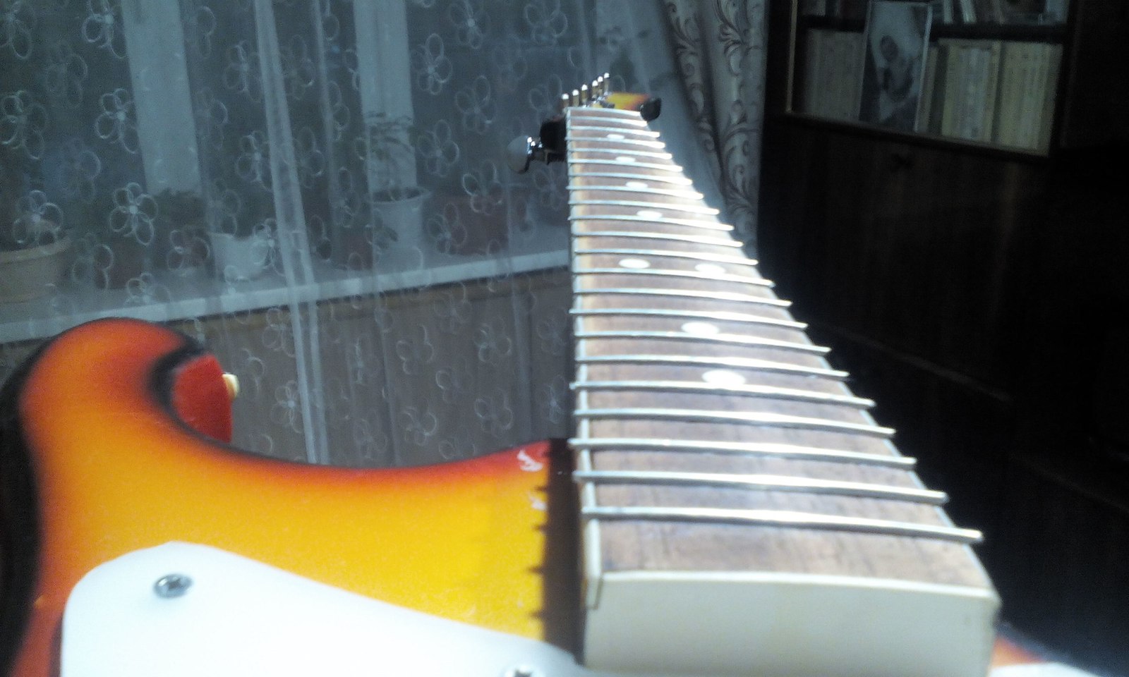 How I changed the frets for the first time in my life) - My, guitar player, Electric guitar Ural, Longpost, Video