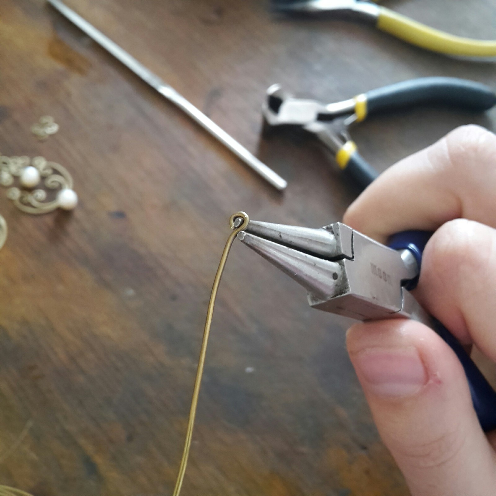 Brass earrings with pearls, part 2. - My, Needlework with process, Wire jewelry, Earrings, Longpost