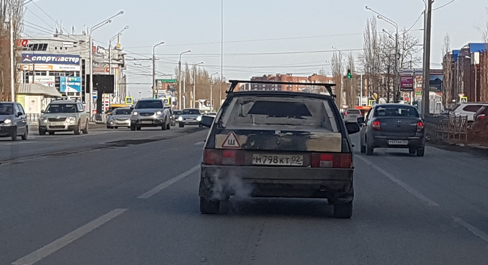 Why does he need a shelf in the back? Ufa, if anything. - My, AvtoVAZ, Kulibins