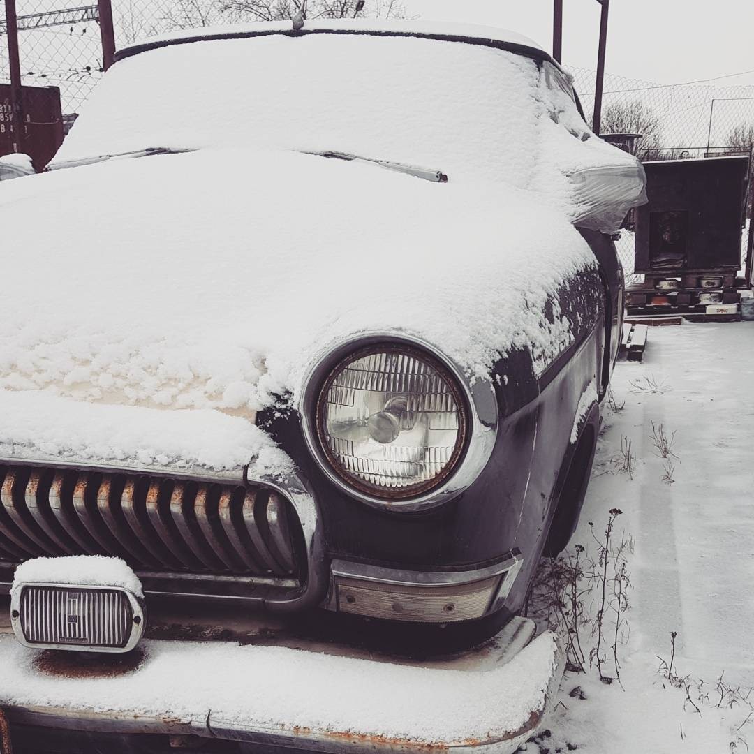 beautiful snowdrop - My, Volga, Saint Petersburg, The photo, Retro car, Snow