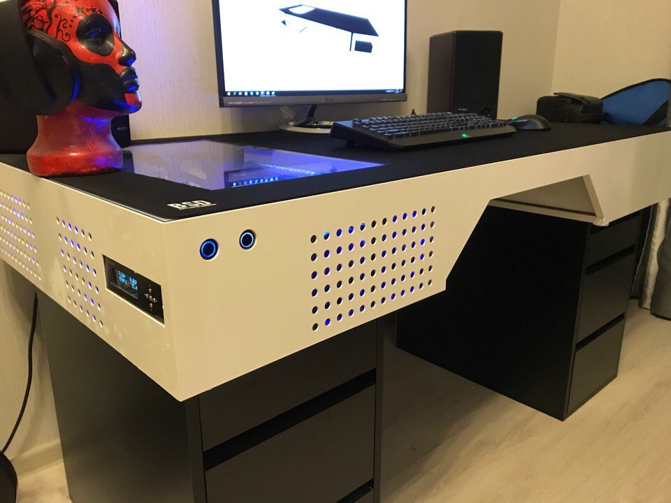 Компьютерный стол встроенный компьютер