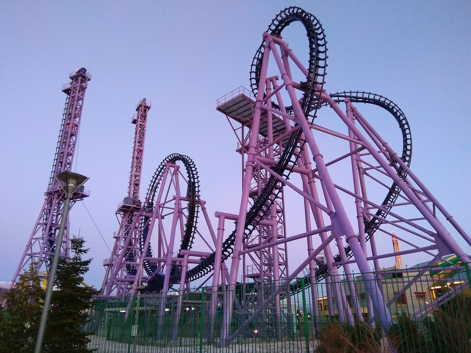 фиолетовая горка в сочи парке