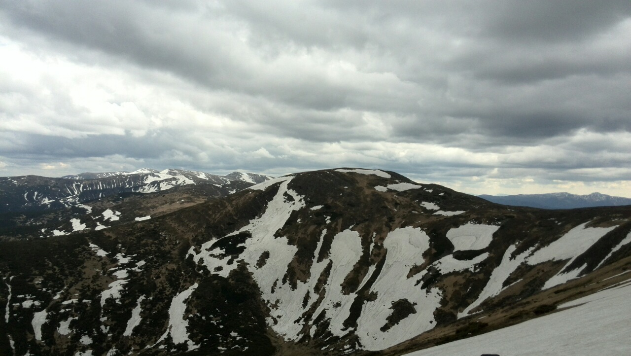 Carpathians in May - My, Carpathians, The mountains, Hoverla, Landscape, Snowfall, Climbing, Travels, My