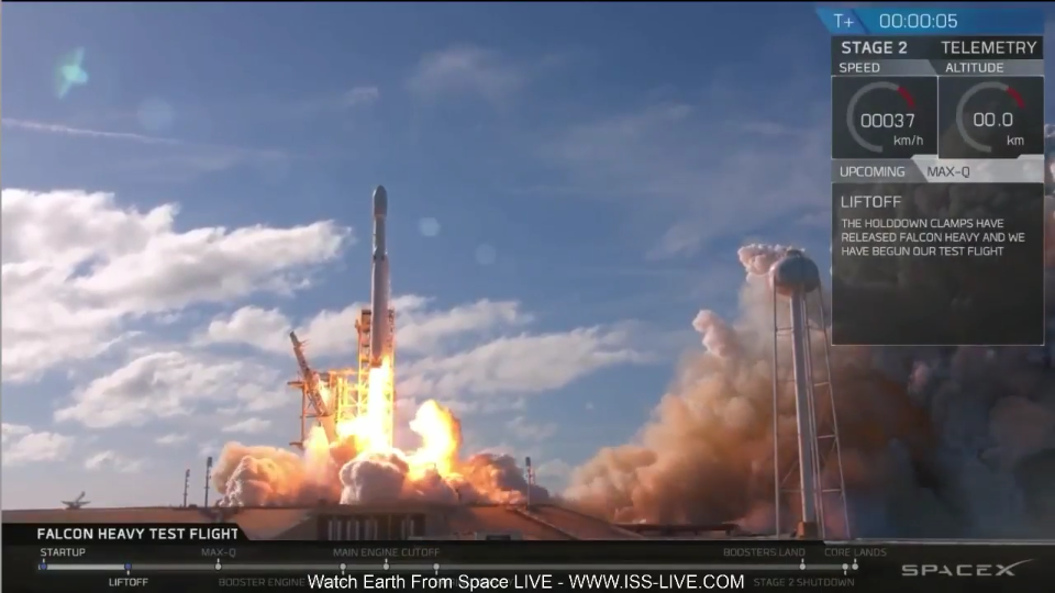 SpaceX launched the Falcon Heavy rocket. - Spacex, Falcon, Booster Rocket, Rocket, Space, Elon Musk, Longpost