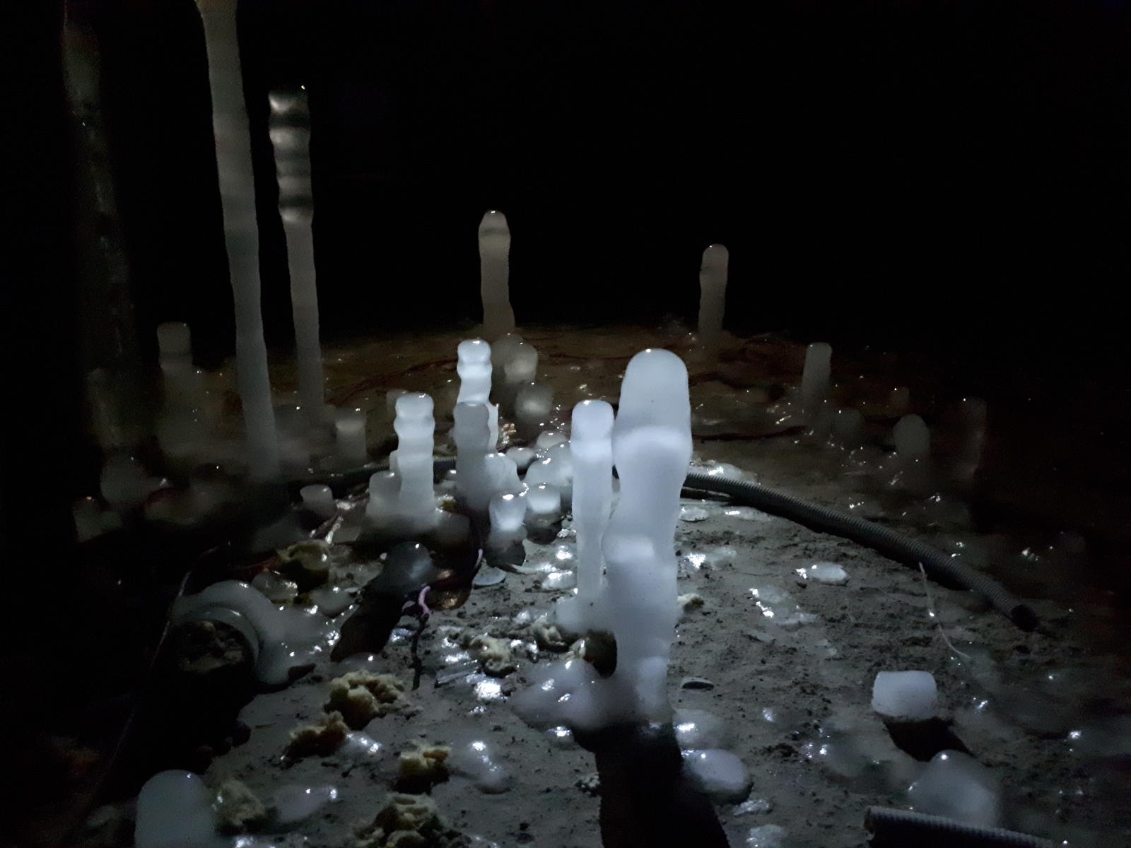 Turned stalagmites - My, Attic, Sosuli, freezing, Icicles