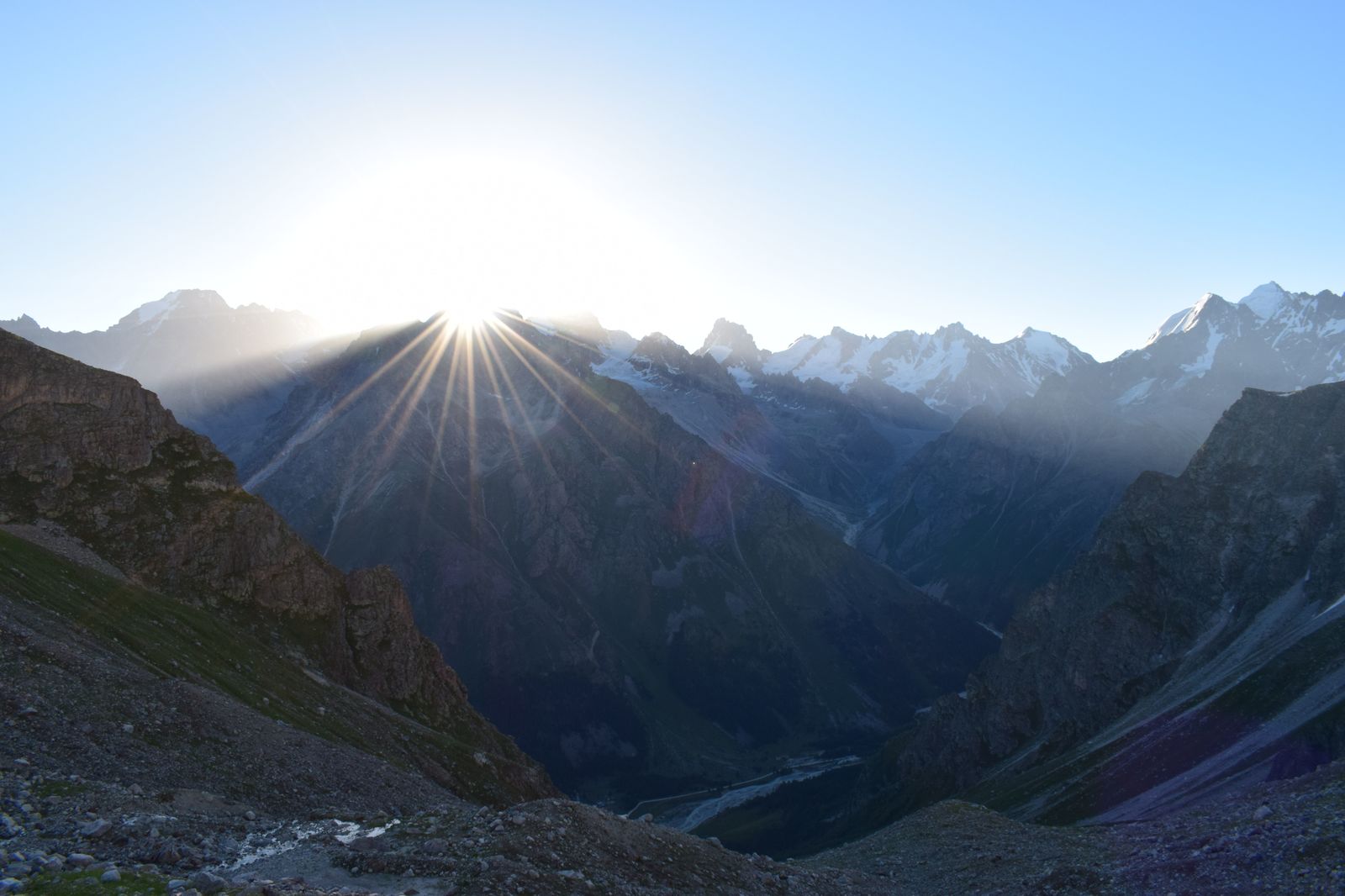 And everything is calm on Elbrus! - My, Elbrus, Adyr-Su Gorge, , , , The mountains, , Silence, Longpost