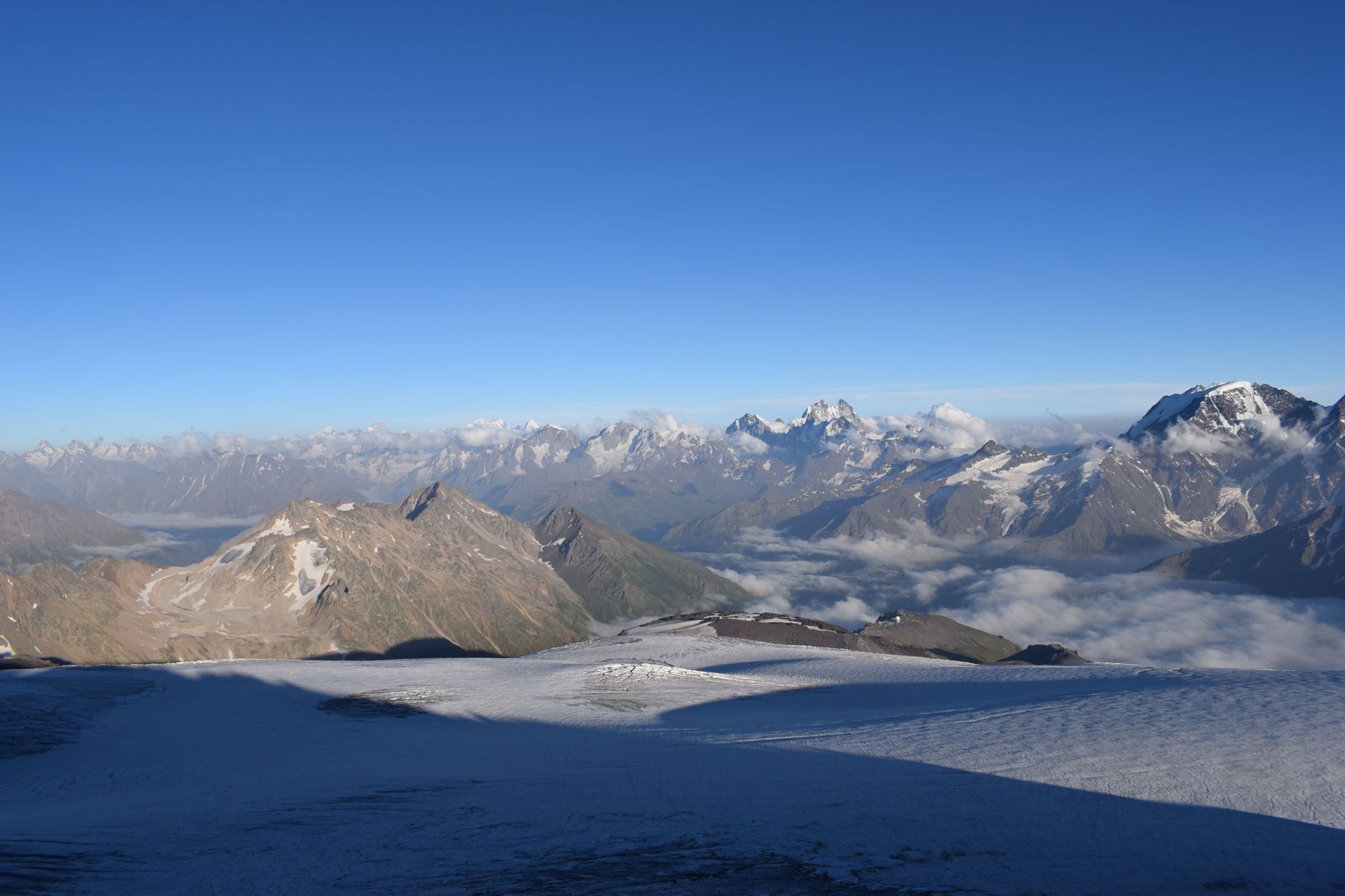 And everything is calm on Elbrus! - My, Elbrus, Adyr-Su Gorge, , , , The mountains, , Silence, Longpost