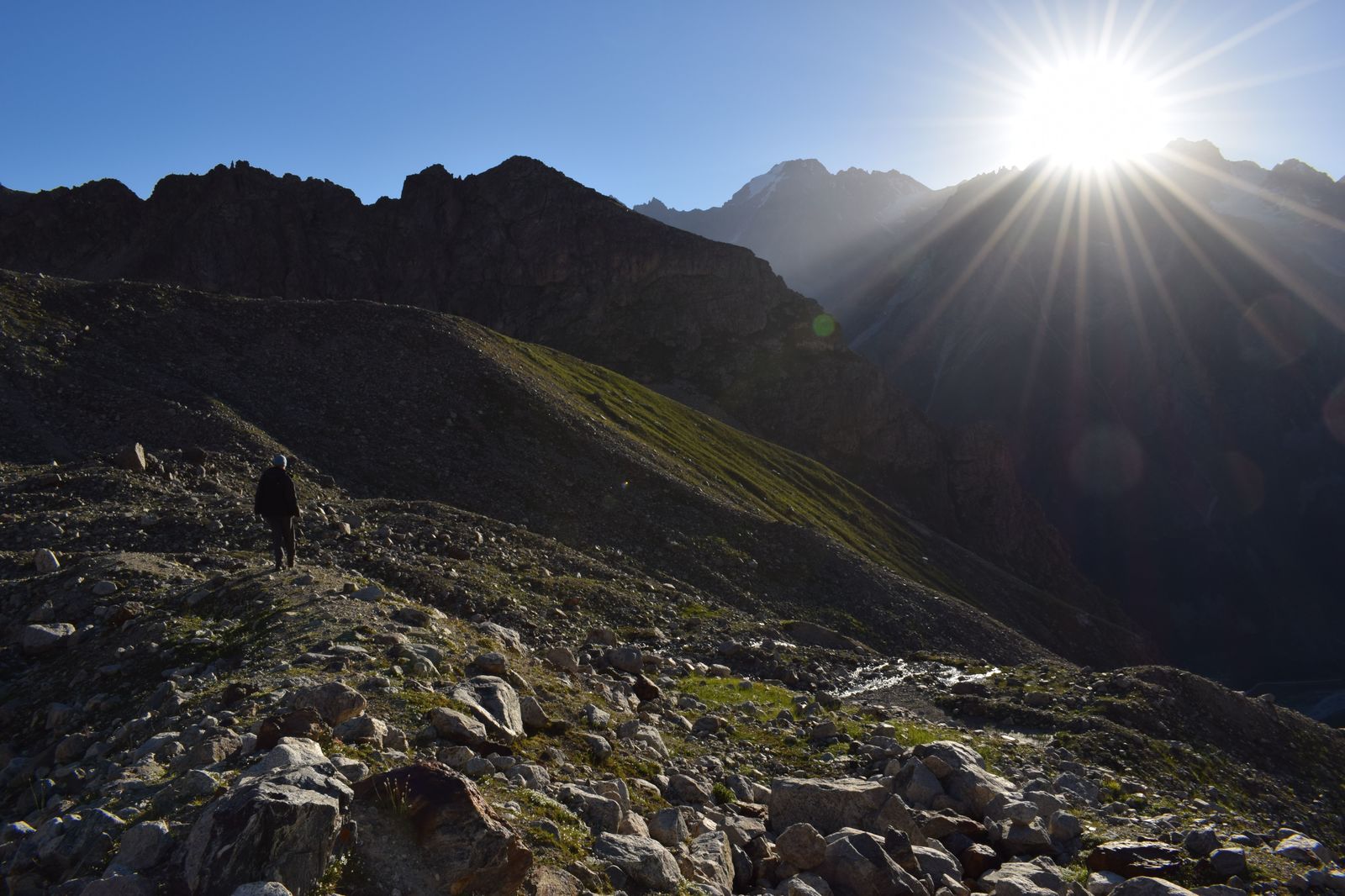 And everything is calm on Elbrus! - My, Elbrus, Adyr-Su Gorge, , , , The mountains, , Silence, Longpost