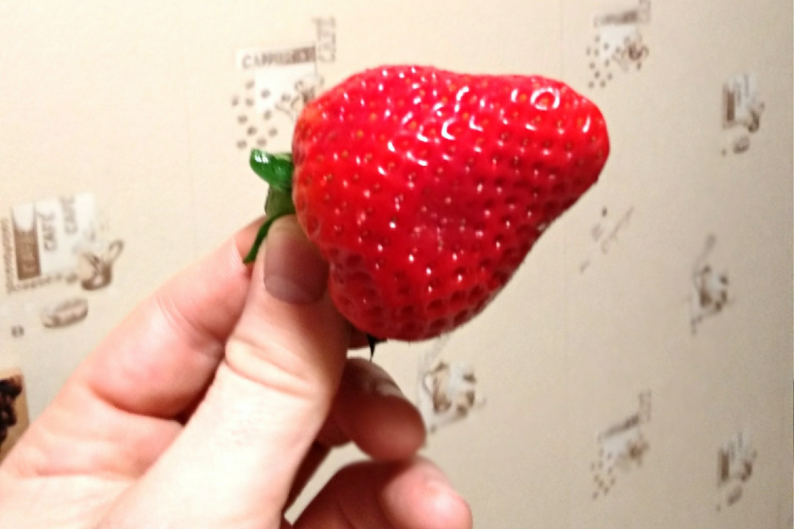 healthy strawberry - My, Not original, Strawberry, Strawberry (plant)