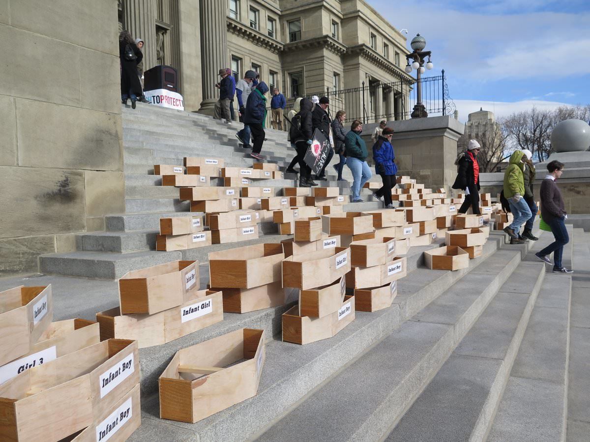 Idahoans Place 183 Coffins on Capitol Steps Today - Idaho, Coffin, Capitol, Protest, Parents, The medicine, Help, Reddit