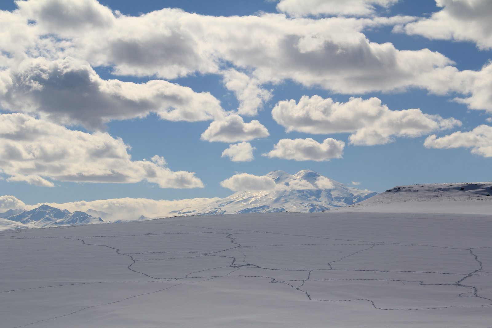 Sketches from work. Elbrus and clouds, white-maned .... - My, The photo, Nature, Longpost, Elbrus, Sky, Clouds