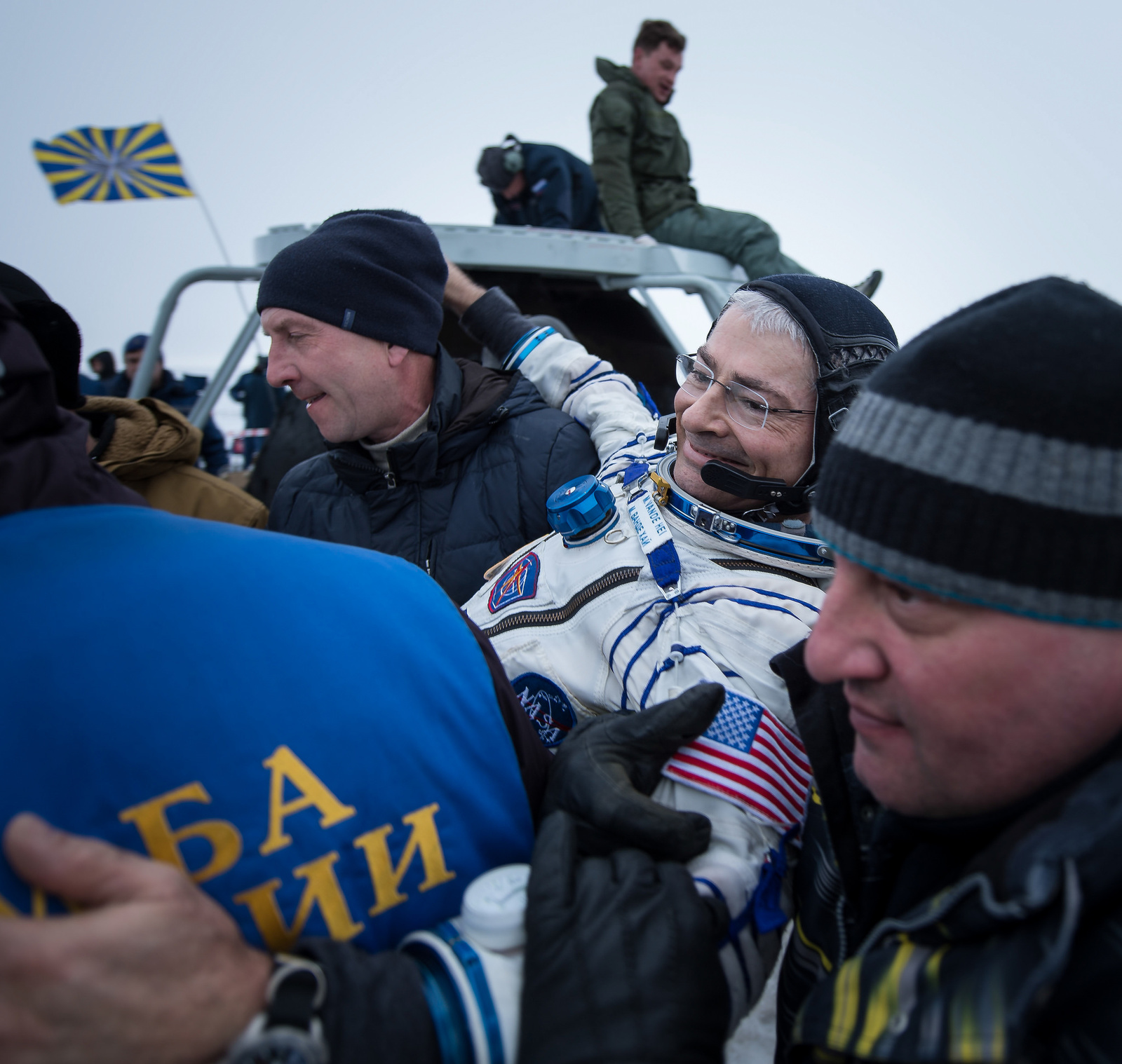 Экипаж ТПК Союз МС-06 вернулся на Землю - Космонавты, Союз мс-06, Возвращение, Космос, Длиннопост, МКС, Роскосмос, NASA