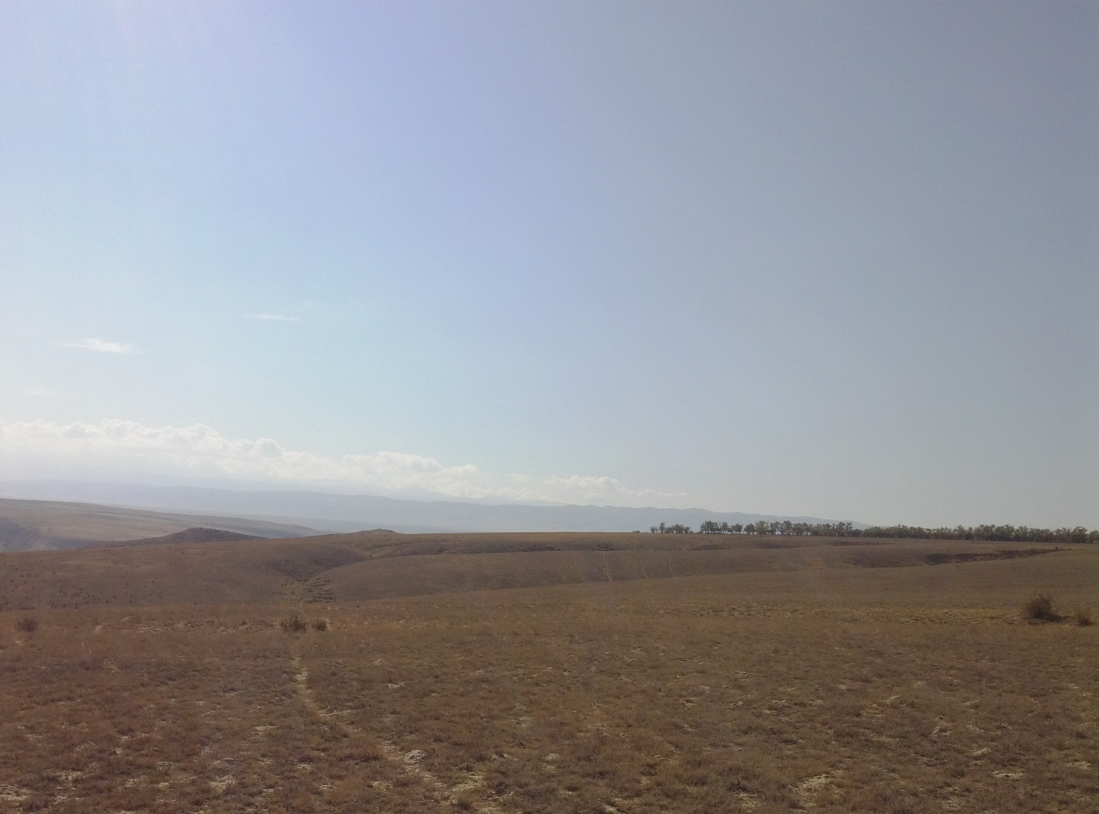 In Kazakhstan, near Karagaily... - My, The mountains, Kazakhstan, Heat, Dust, The sun, The rocks, Road, Longpost