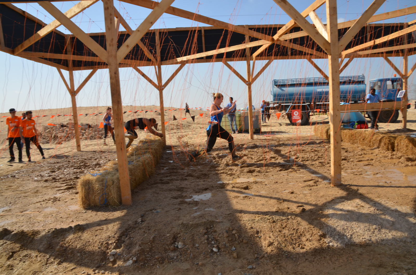 Гонка на выживание в пустыне Tough Mudder Dubai (длиннопост) - Моё, Дубай, Соревнования, Грязь, Бег, Пустыня, ОАЭ, Длиннопост, Фотография