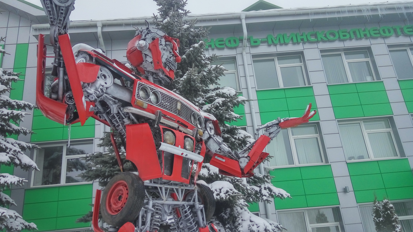 A Transformer was spotted near Minsk! - My, Sculpture, Art, Republic of Belarus, Transformers, Robot, Longpost