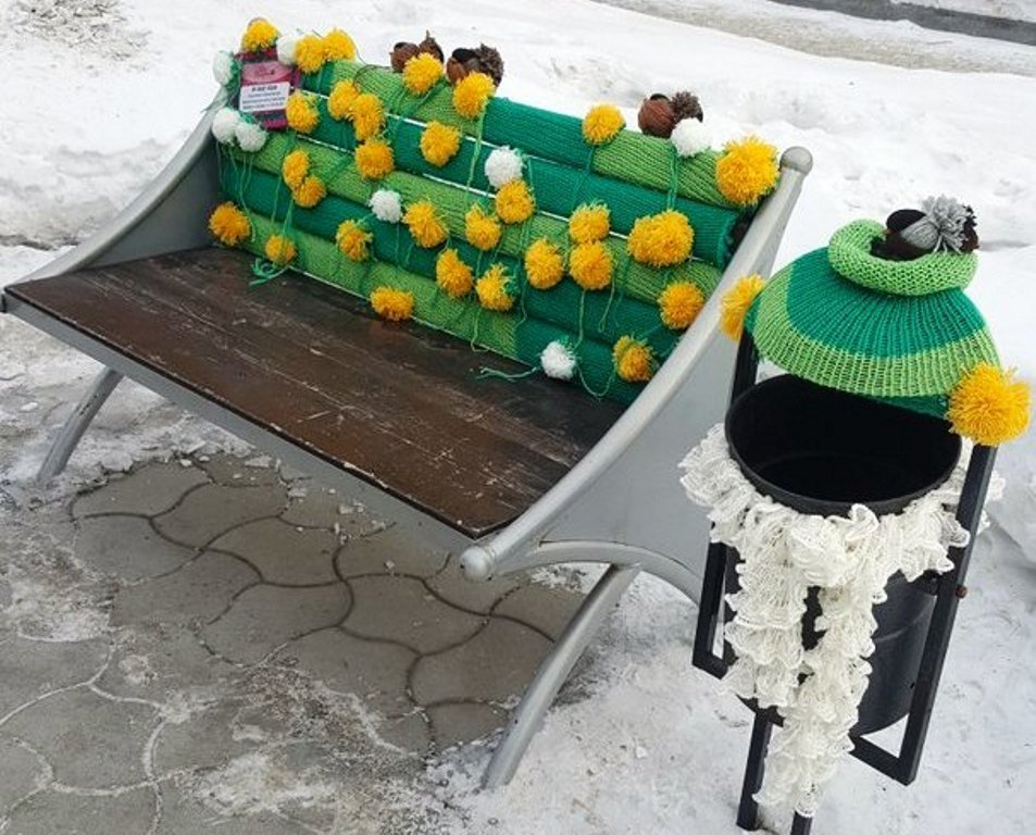 Siberian needlewomen staged a festival of knitted graffiti Everything is connected - Novosibirsk, Graffiti, , Knitting, Siberia, Longpost