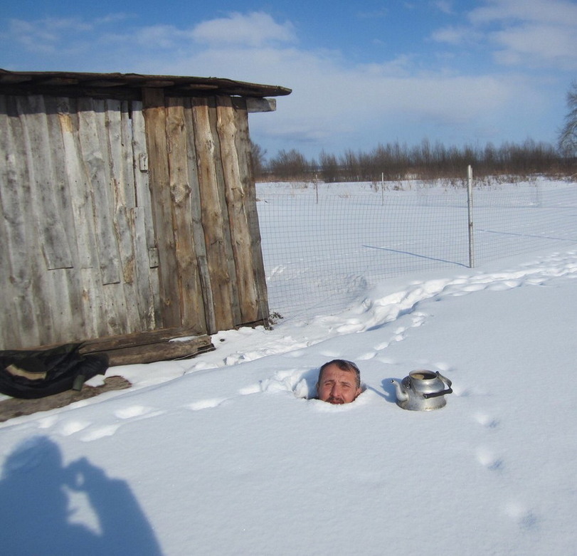 white desert sun - Head, Kettle, Snow, The photo, Humor, Snowdrift