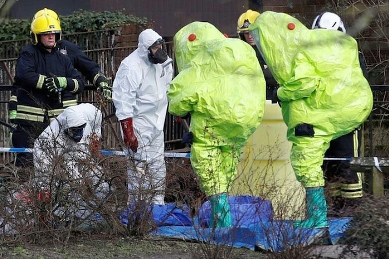 Severe English firefighters - Chapito, England, Skripal poisoning