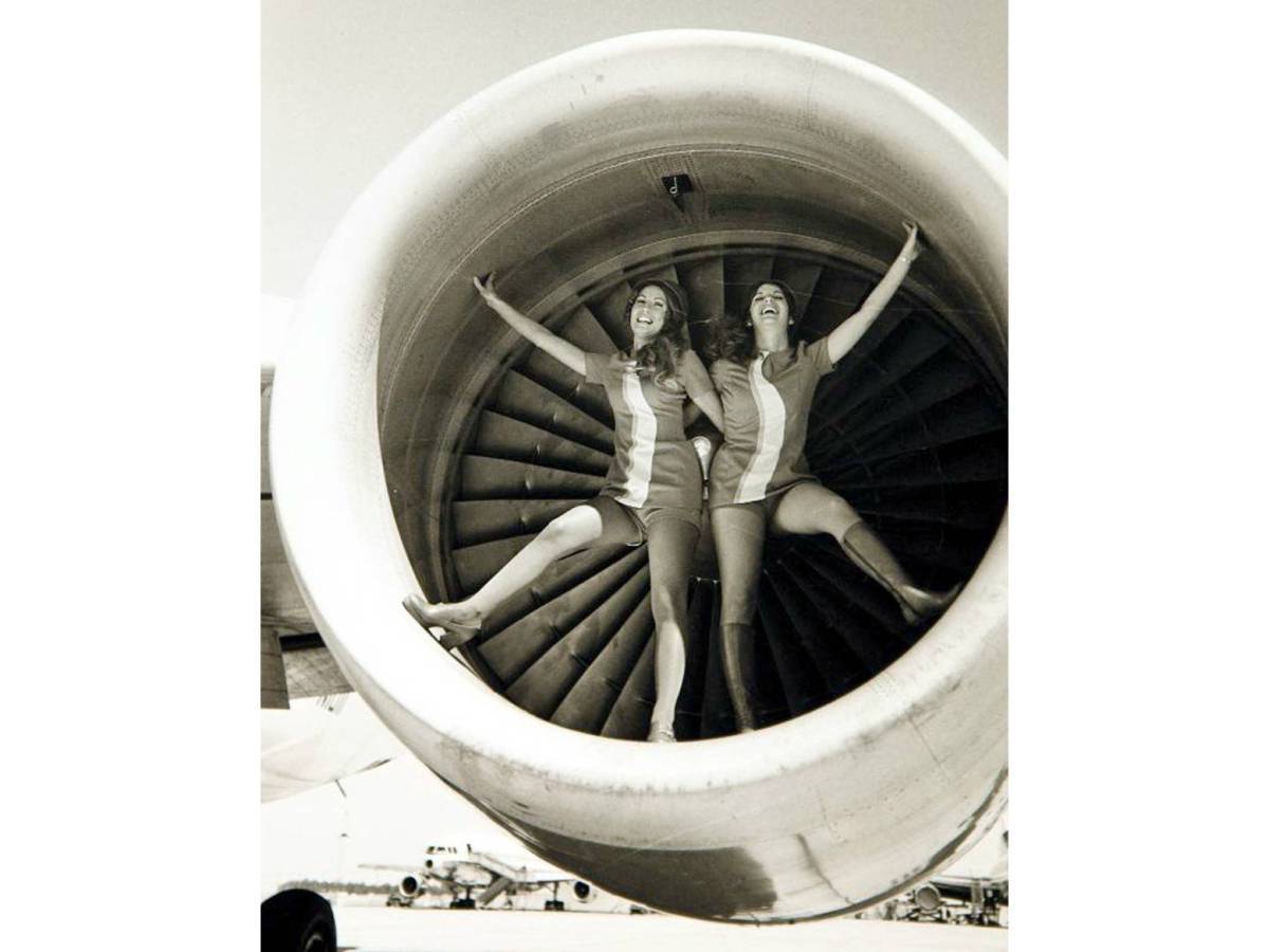 Flight attendants in the 60s were supposed to be sexy and single - Stewardess, Dashing 60s, , Longpost