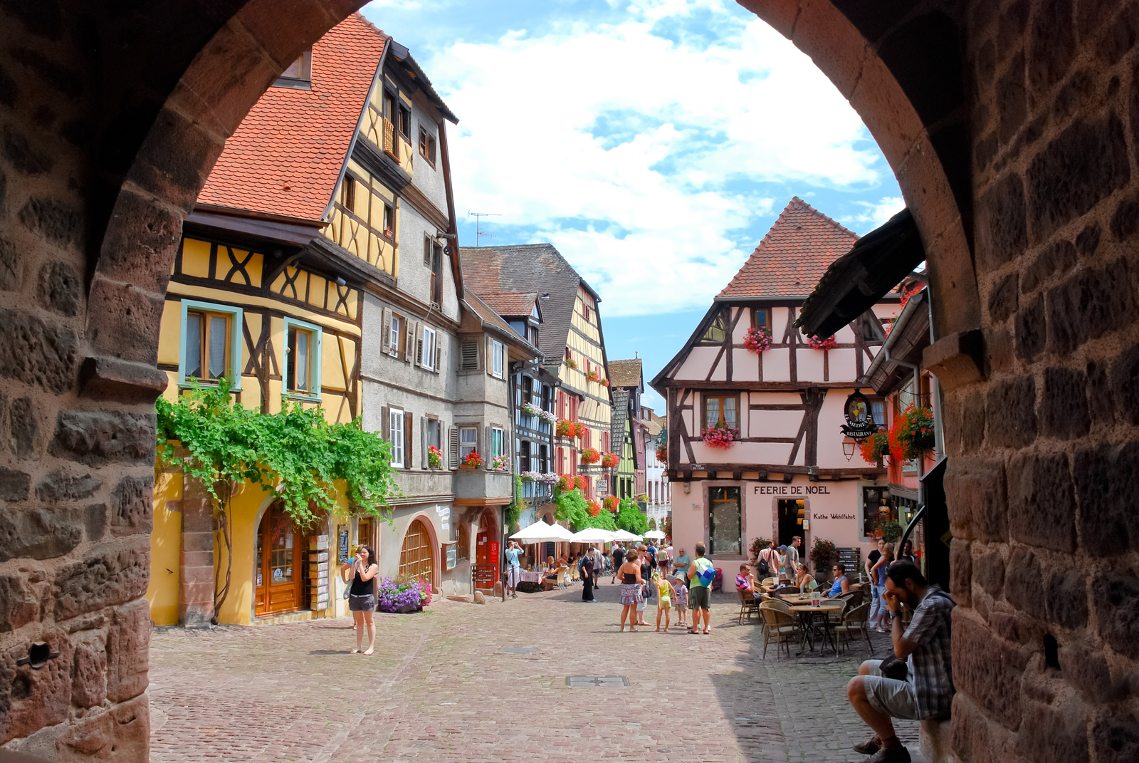 Riquewihr: village-cake :) - , Commune, Half-timbered, Riesling, Alsace, Longpost, France