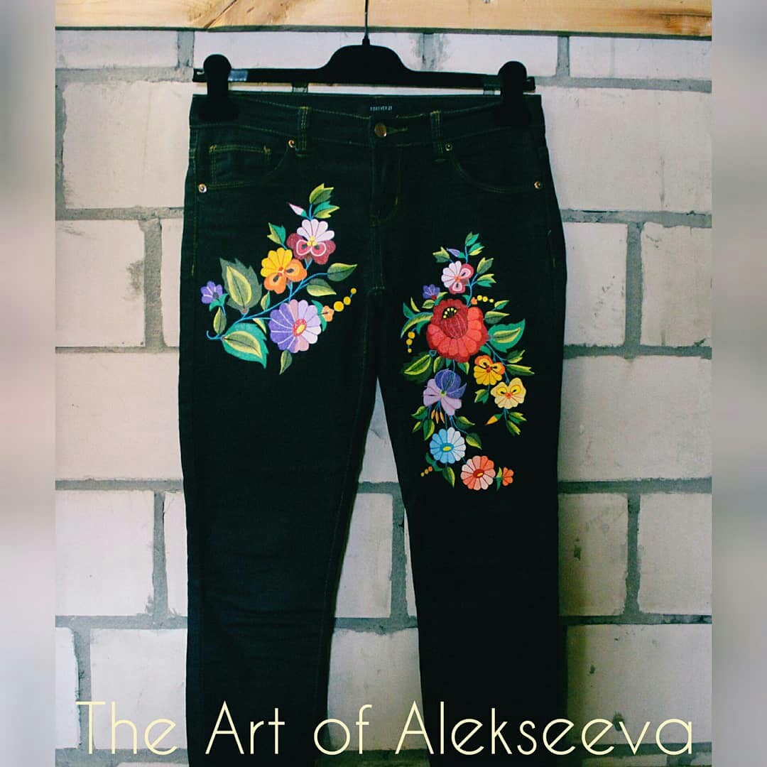 Painted jeans - My, Art, Creation, Painting, Painting on fabric, Drawing, Jeans, My, Moscow, Video, Longpost