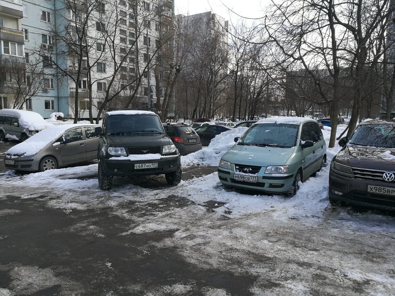 How to reserve seats for your cars! - My, Parking, Neighbours, Cattle, Contempt, Longpost