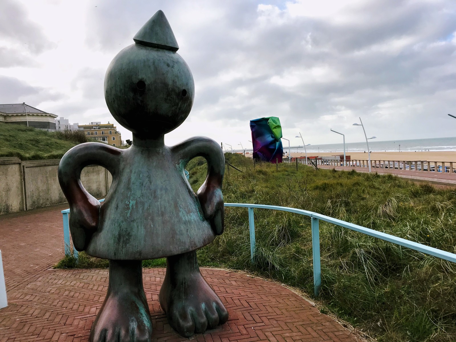 Funny sculptures on the embankment of Scheveningen in Holland - Sculpture, Little men, , Hague, Netherlands, Holland, , Longpost, Netherlands (Holland)