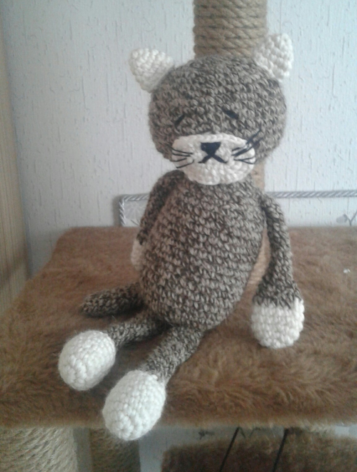 Cat Harold - My, Amigurumi, Knitted toys, Crochet, cat, Catomafia, Harold hiding pain, Longpost