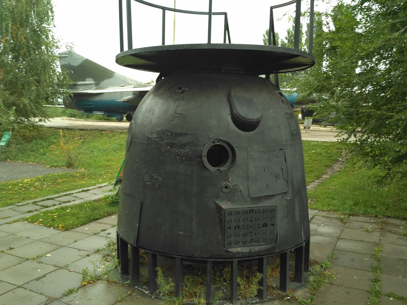 The descent vehicle of the Soyuz spacecraft - My, Saratov, Victory park, Cosmonautics, Longpost