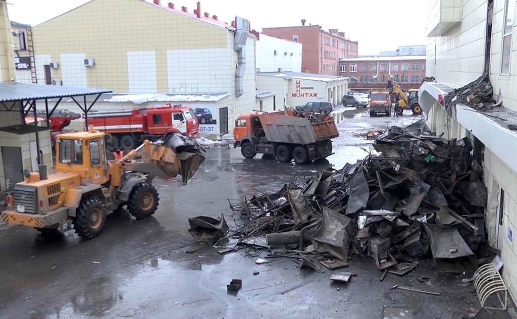 В Кемеровской области объявили трехдневный траур после пожара в ТЦ - Пожар, Кемерово, Длиннопост, Политика