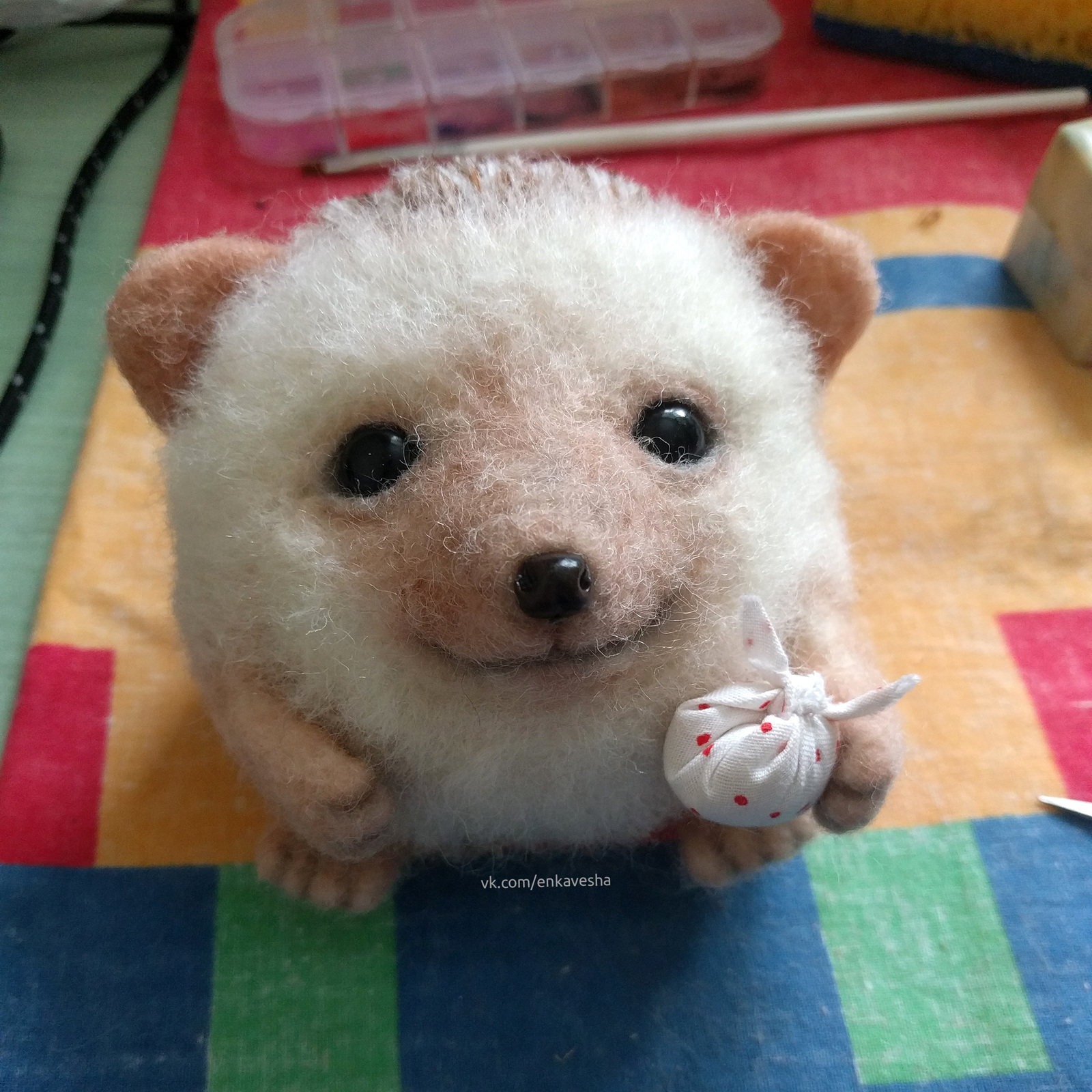 Hedgehog - My, Dry felting, Author's toy, Needlework with process, Needlework, Handmade, Hedgehog, Longpost, The photo