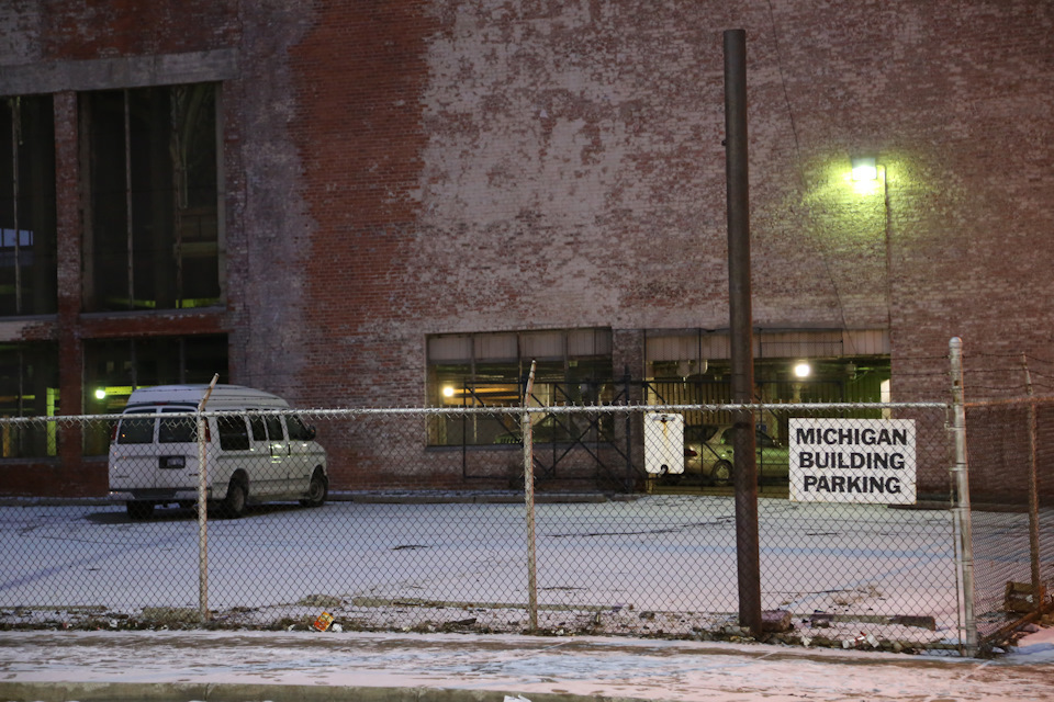 Detroit, transforming a theater into a parking lot. Start! - My, , Detroit, Ghost town, Drive2, Presentation, Theat, Parking, Transformation, Longpost