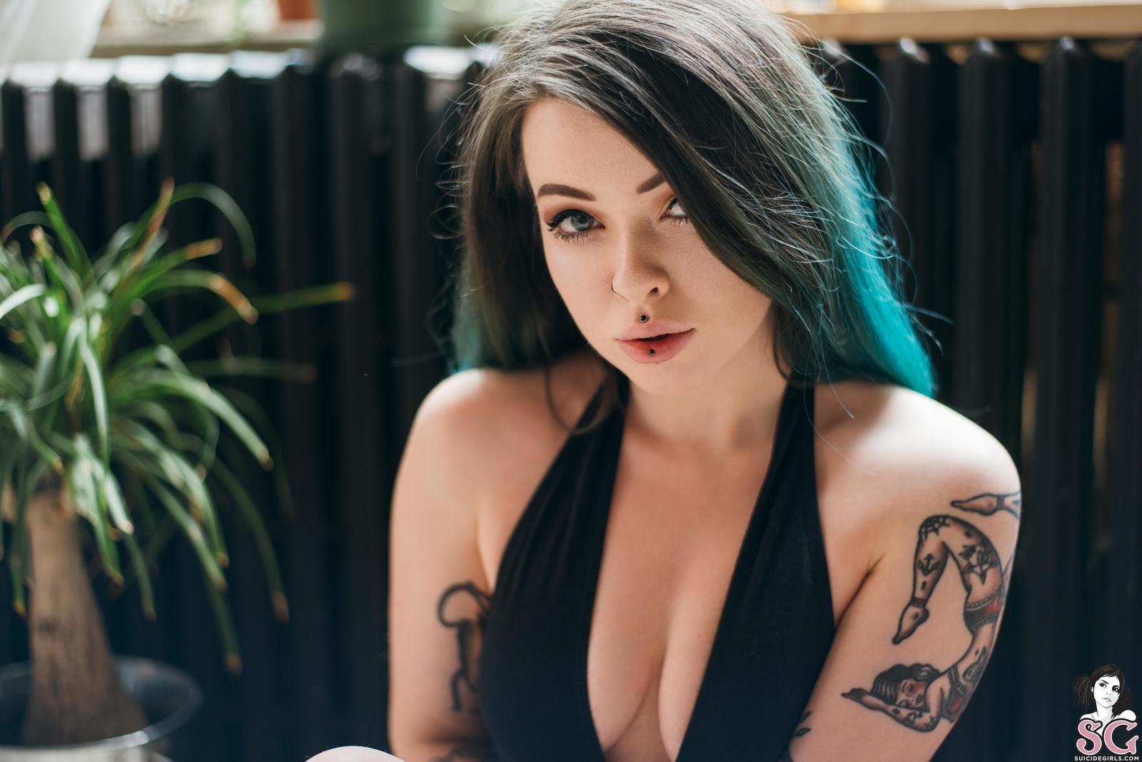 Aurralee - NSFW, Suicide girls, Tattoo, Beautiful girl, Erotic, Strawberry, Piercing, Longpost