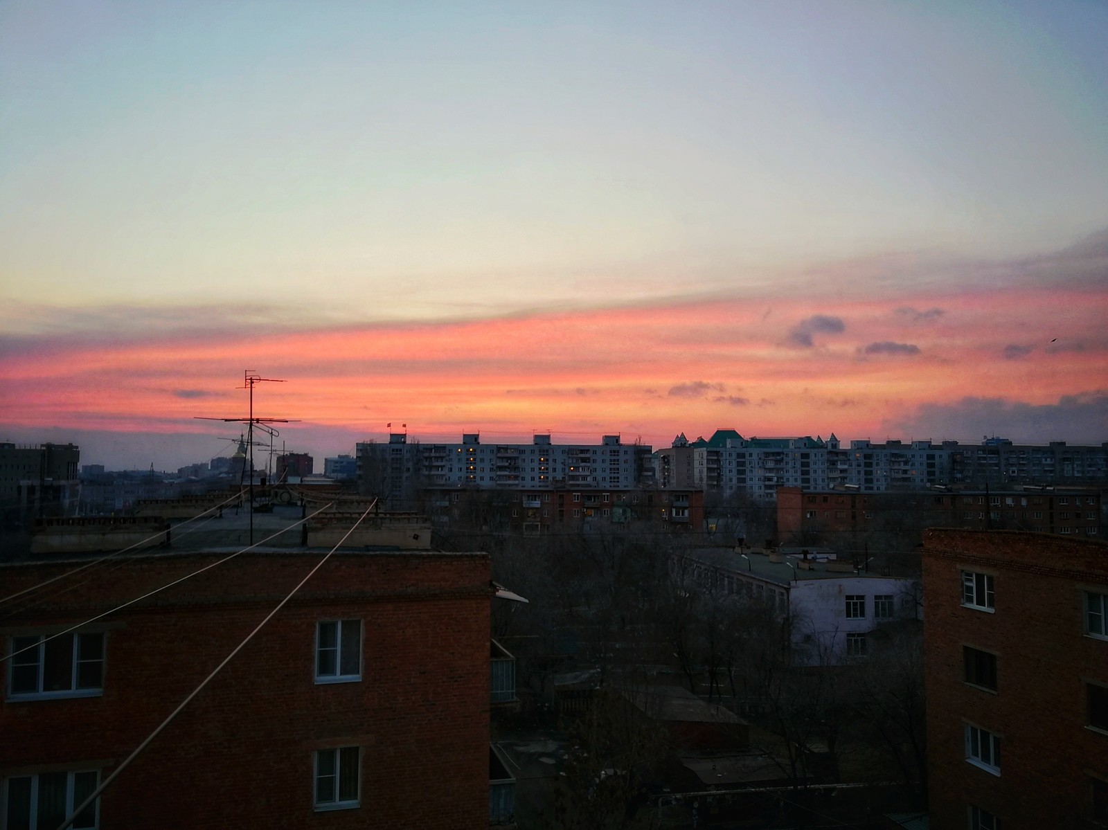 Crimson sunset - My, Astrakhan, Sunset, Roof