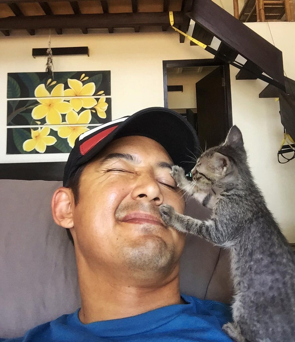 One meeting on the beach forever changed two lives - a man and a kitten - cat, The rescue, Philippines, Beach, Longpost