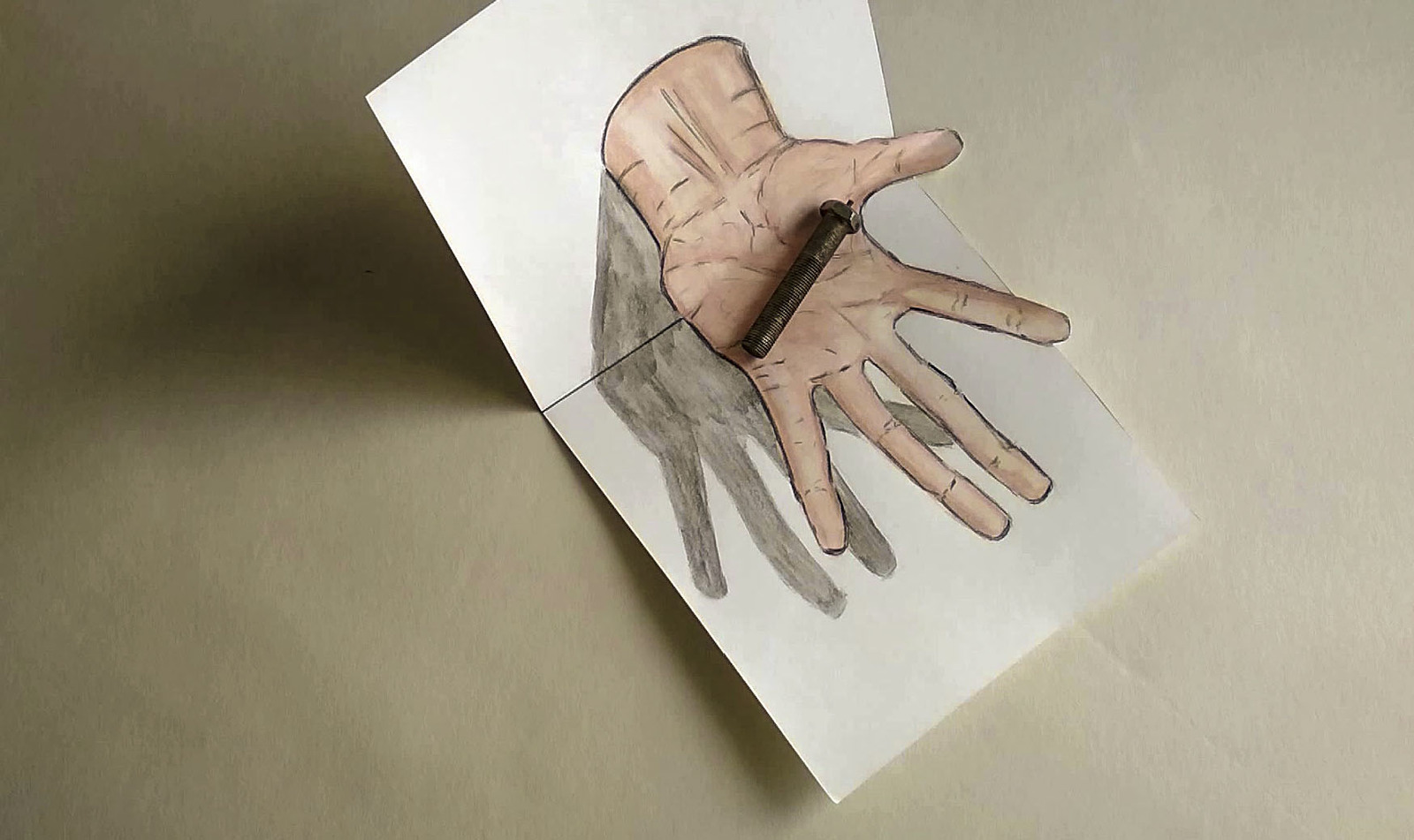 Рисунки простым карандашом 3d рука с кольцом