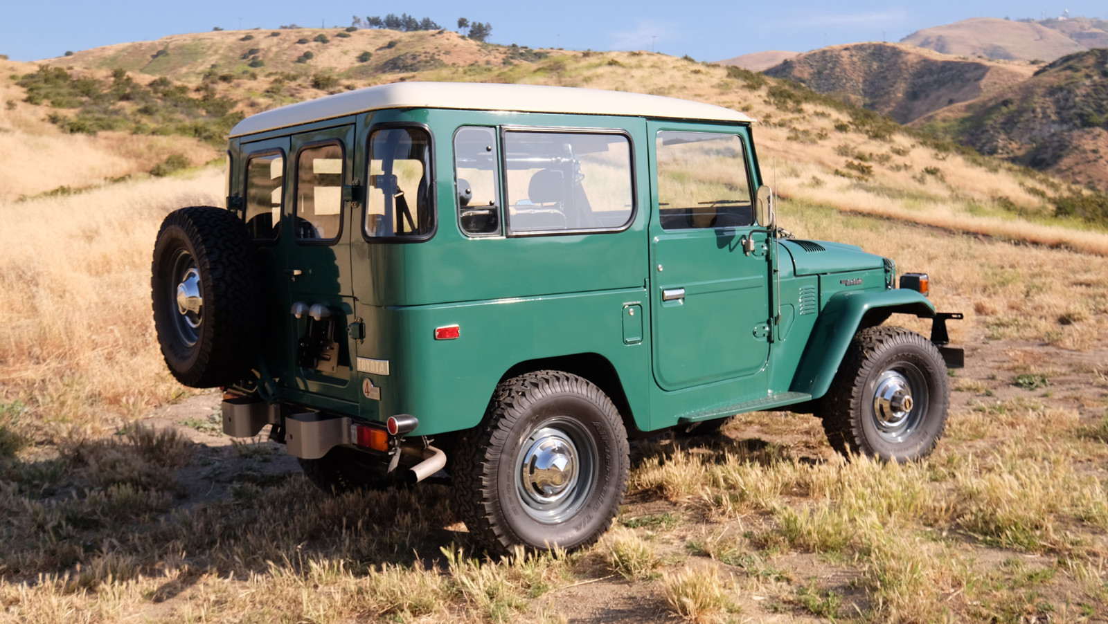 «Абсурдно оригинальный» 40-летний «Крузак» выставили на продажу - Land Cruiser FJ40, Toyota, Длиннопост