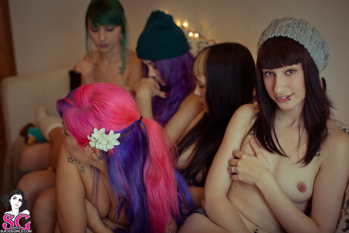 Патихард - NSFW, Party hard, Suicide Girls, Сиськи, Попа, Длиннопост