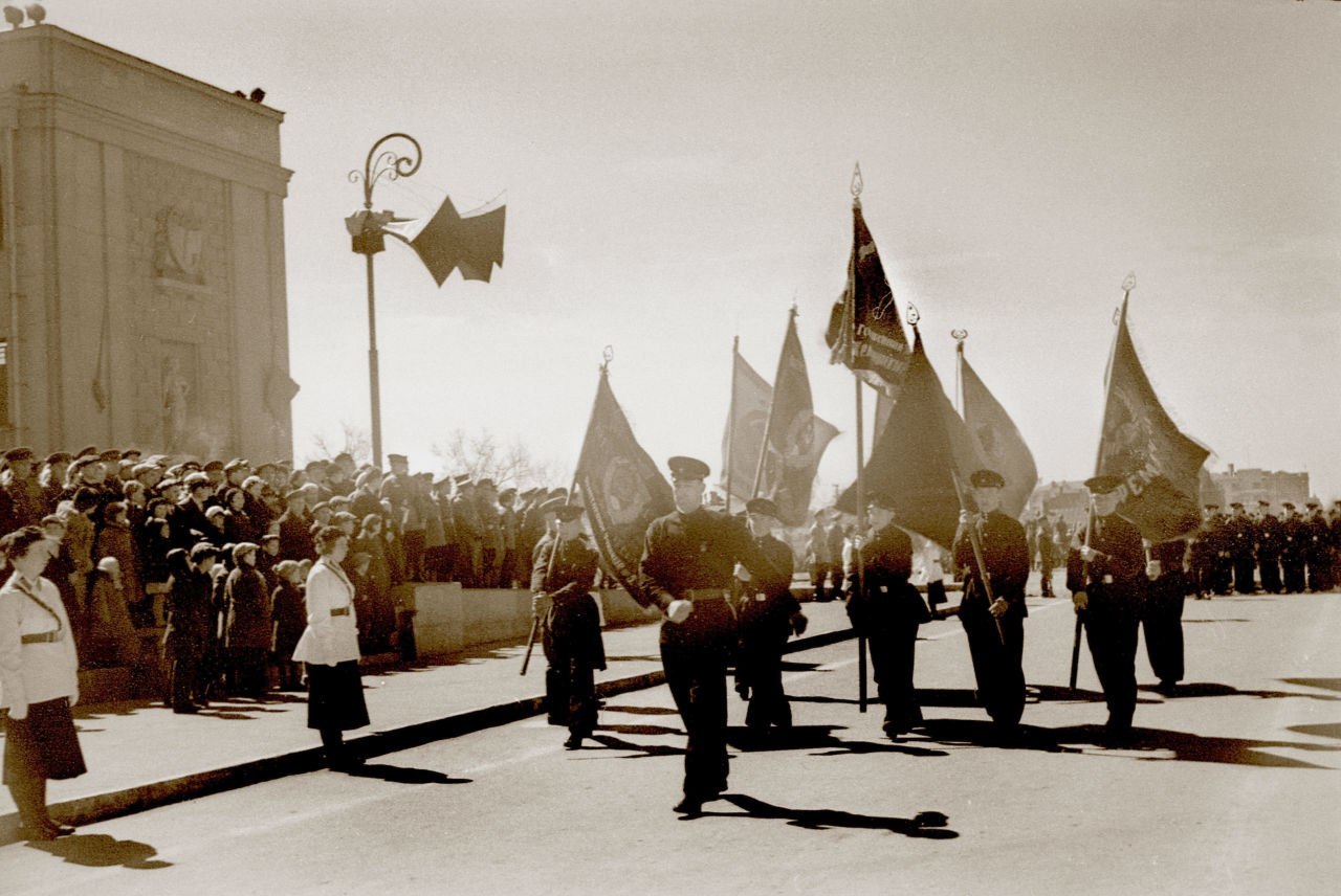 Parade in Kuibyshev on May 1, 1941 - Samara, Interesting, The photo, Story, Military, 1941, Parade, Retro, Longpost