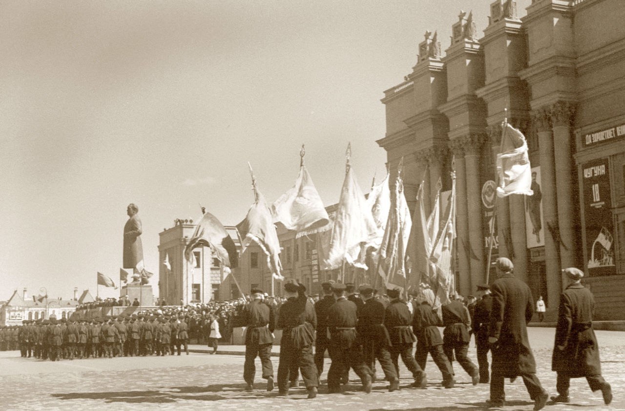 Parade in Kuibyshev on May 1, 1941 - Samara, Interesting, The photo, Story, Military, 1941, Parade, Retro, Longpost