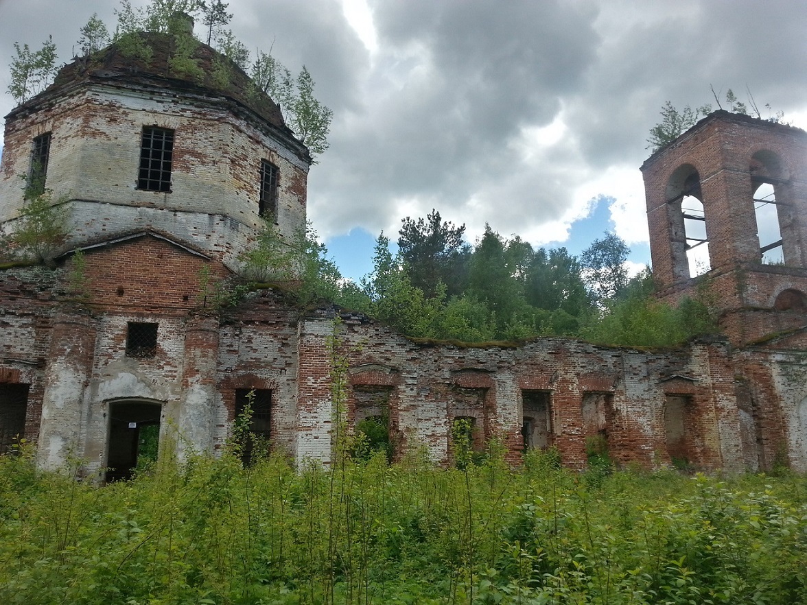 Abandoned church in the Meshchersky forests - My, Abandoned, Church, Abandoned place, Meshchera, Ruin, Longpost