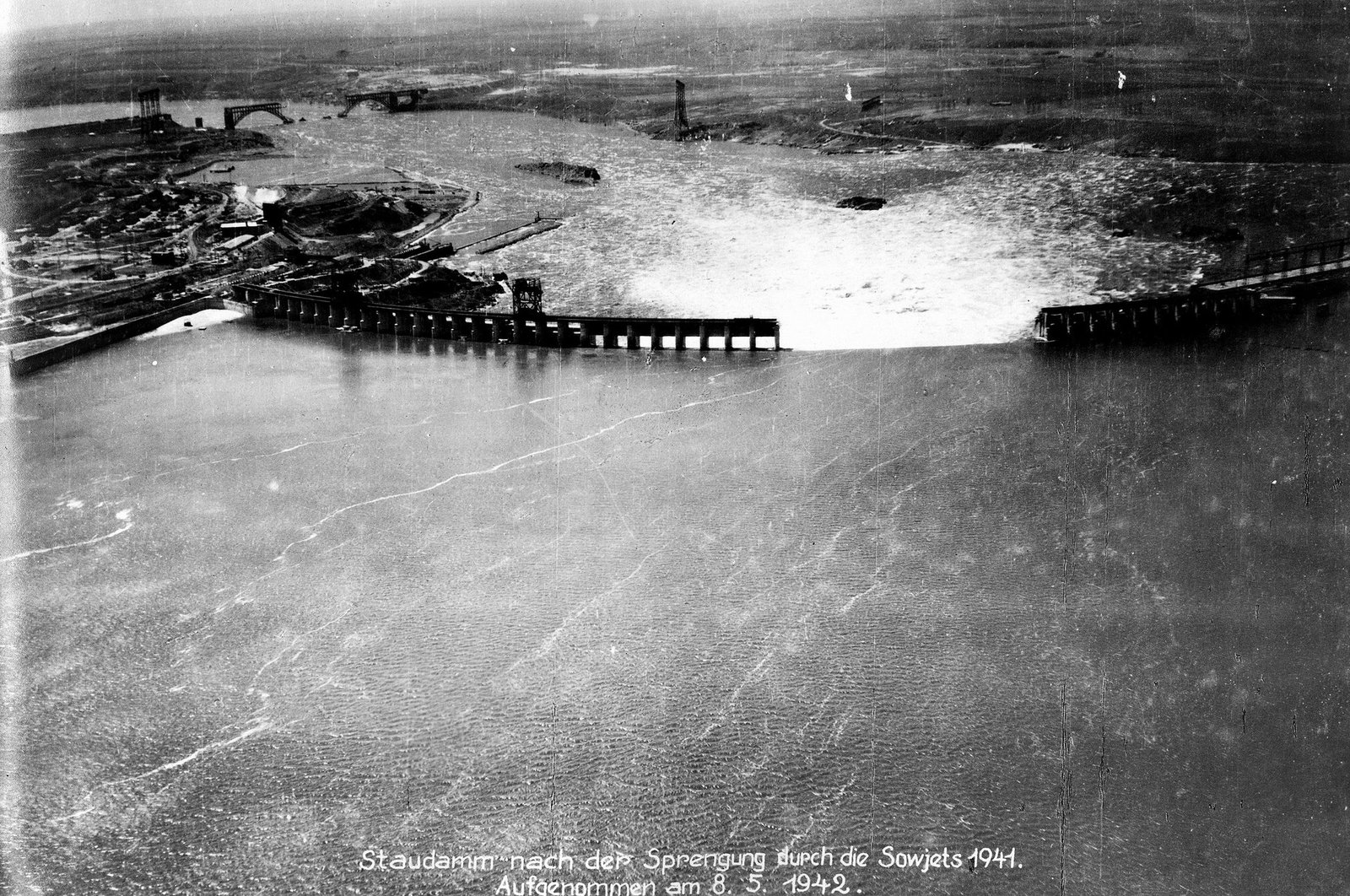 Pictures of the DneproGES dam and its environs were taken in 1941-1944 by the German military - Dneproges, Zaporizhzhia, The photo, Longpost