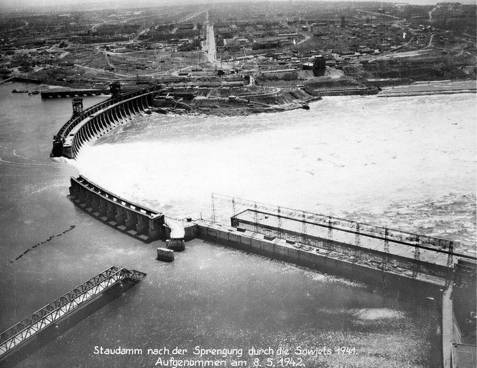 Pictures of the DneproGES dam and its environs were taken in 1941-1944 by the German military - Dneproges, Zaporizhzhia, The photo, Longpost