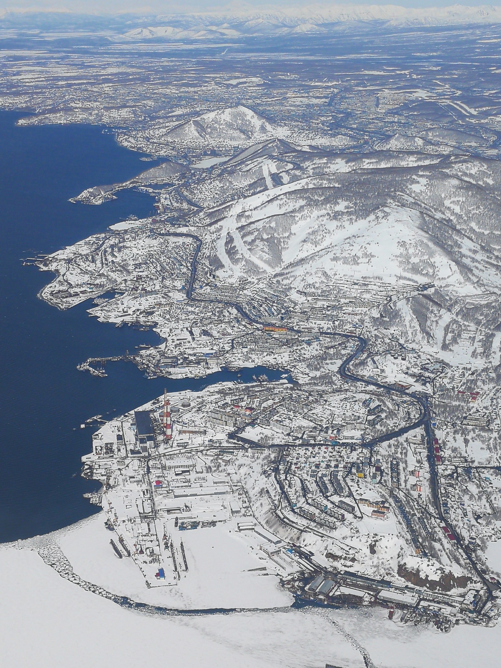 City in the palm of your hand. Petropavlovsk-Kamchatsky from a bird's eye view. - My, Aerial photography, Bird's-eye, The mountains, Town, Дальний Восток, Travels, Russia, Petropavlovsk, Longpost, View from above