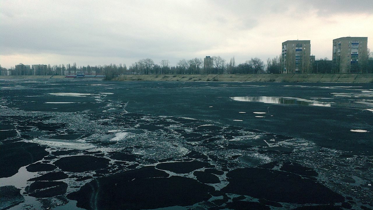 Shipping canal, Balakovo. - Balakovo, Volga, Navigation canal, Spring, Ice, Longpost