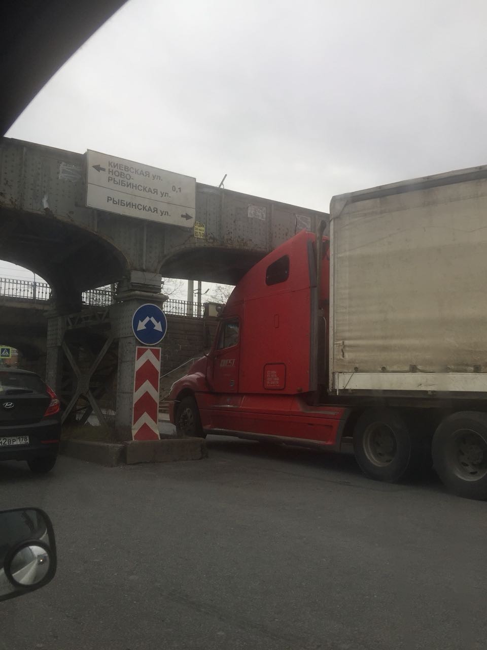 You shall not pass - My, Bridge, Truck, Saint Petersburg