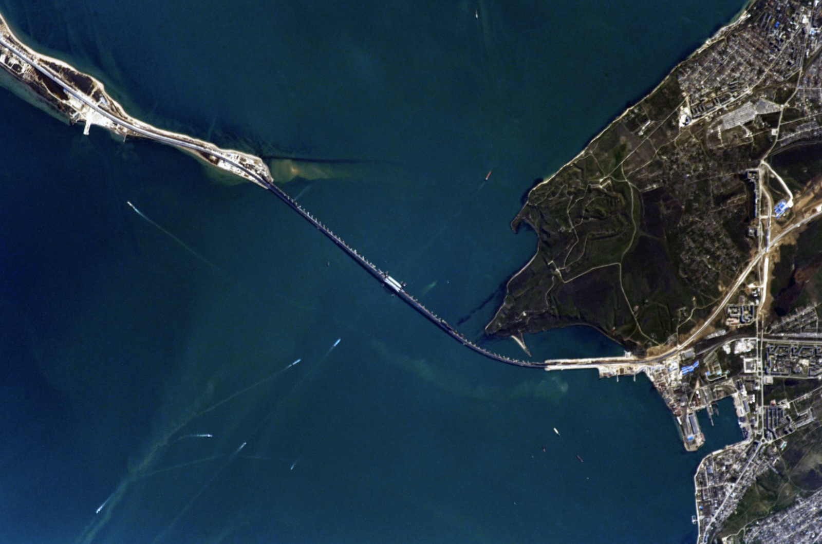 View from orbit: Russian cosmonaut published photos of the Crimean bridge taken on the ISS - Kerch bridge, , Nature, The photo, Longpost, Crimean bridge, Pictures from space