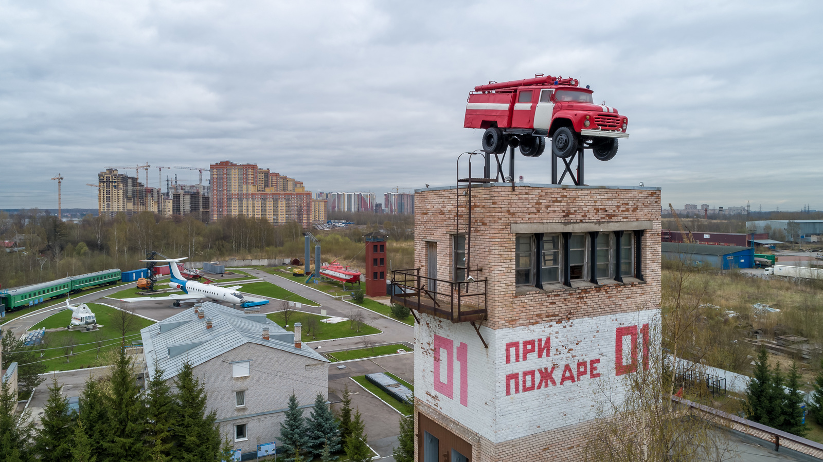 Над учебно-тренировочным полигоном | Пикабу