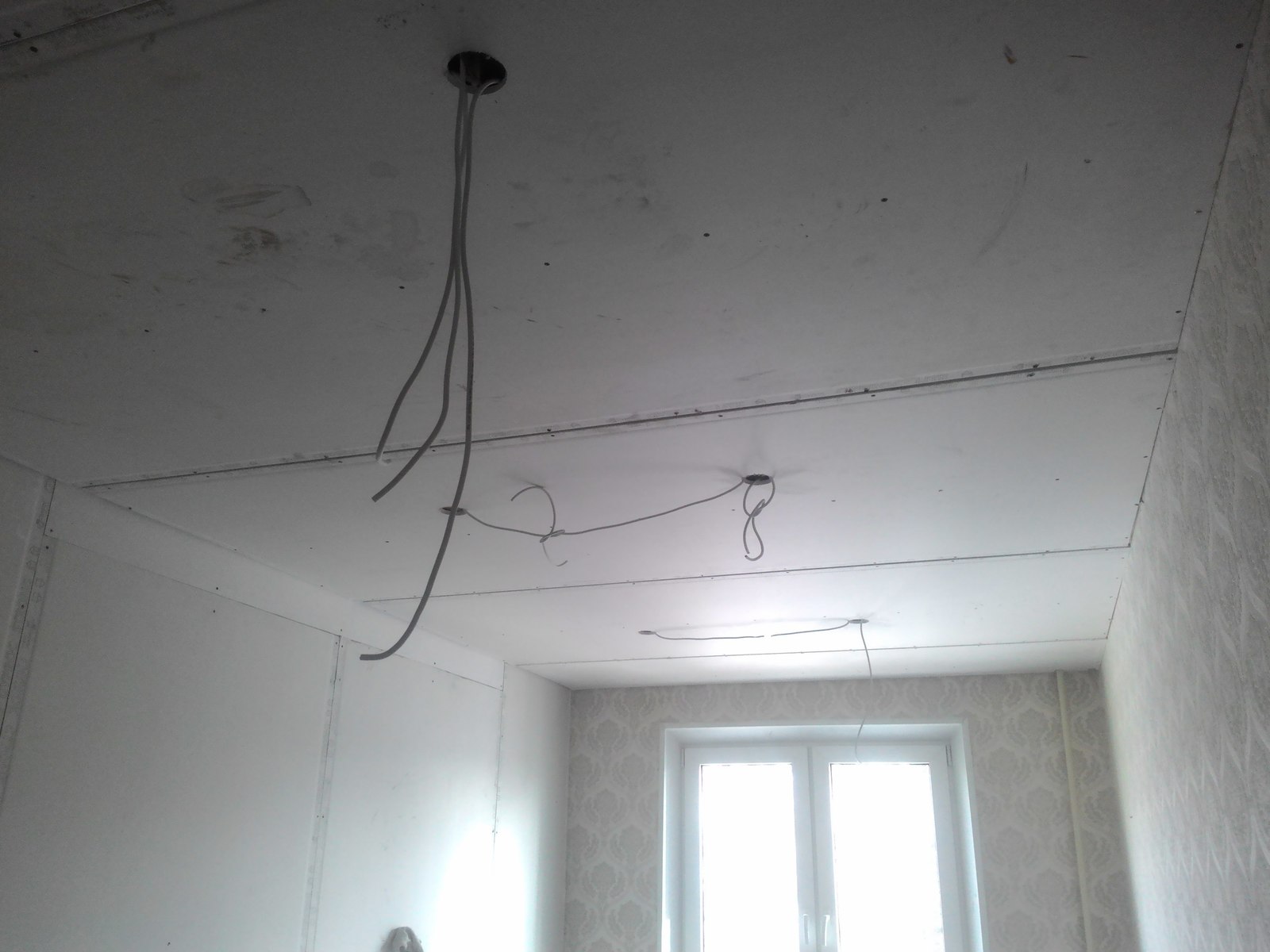 Do-it-yourself repair in Khrushchev (part 6: ceiling) - My, Repair, Khrushchev, With your own hands, Noise isolation, Sockets, Longpost, Panel house